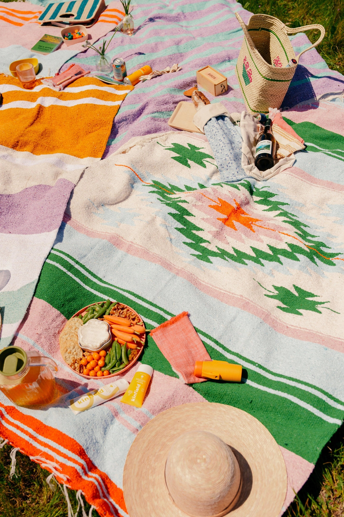 Tierra Vuelta Picnic Blanket Roll