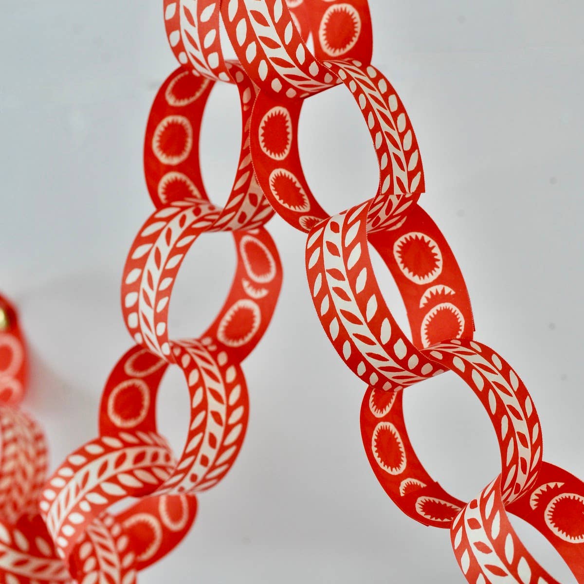 Red + White Paperchain