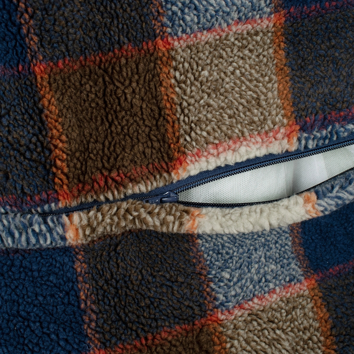 Pendleton Mountain Plaid Berber Kuddler Dog Bed