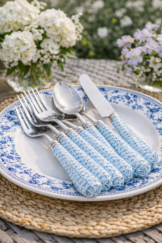 LIGHT BLUE BASKETWEAVE FLATWARE SET