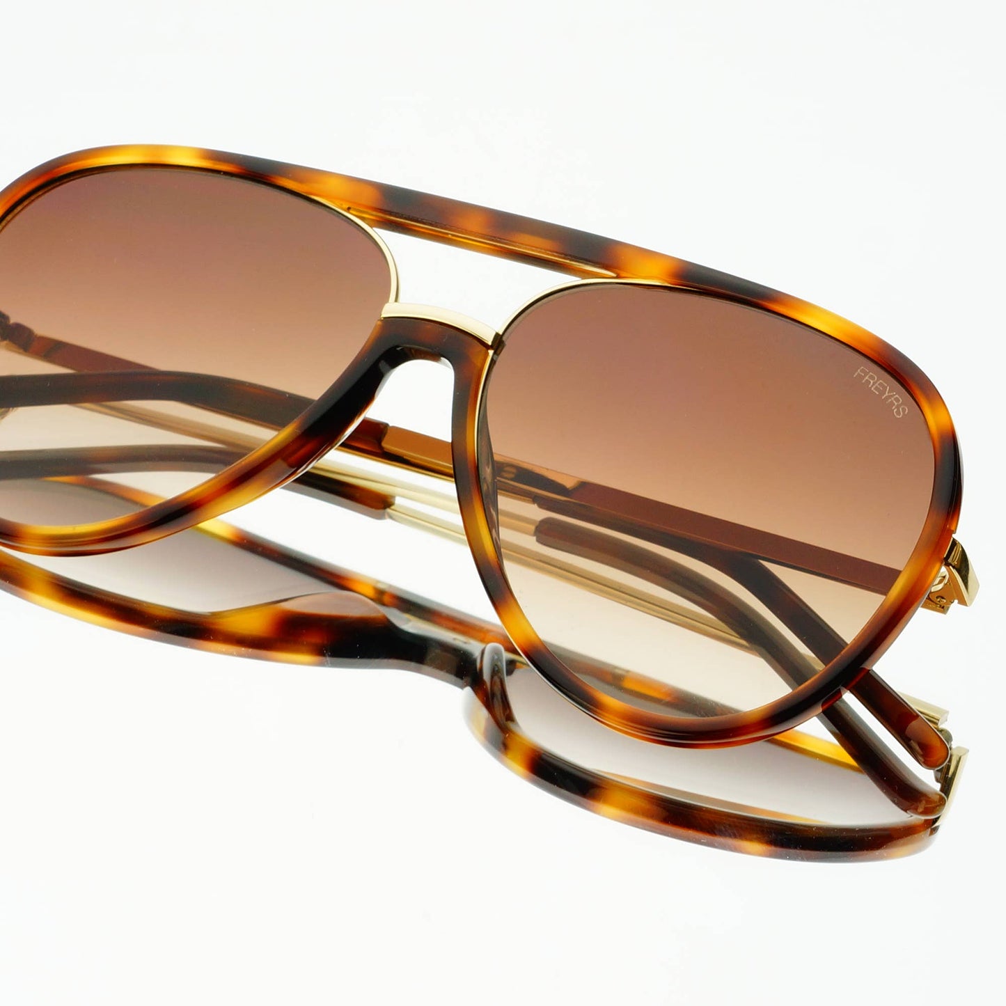 Shay Tortoise + Gradient Brown Unisex Aviator Sunglasses