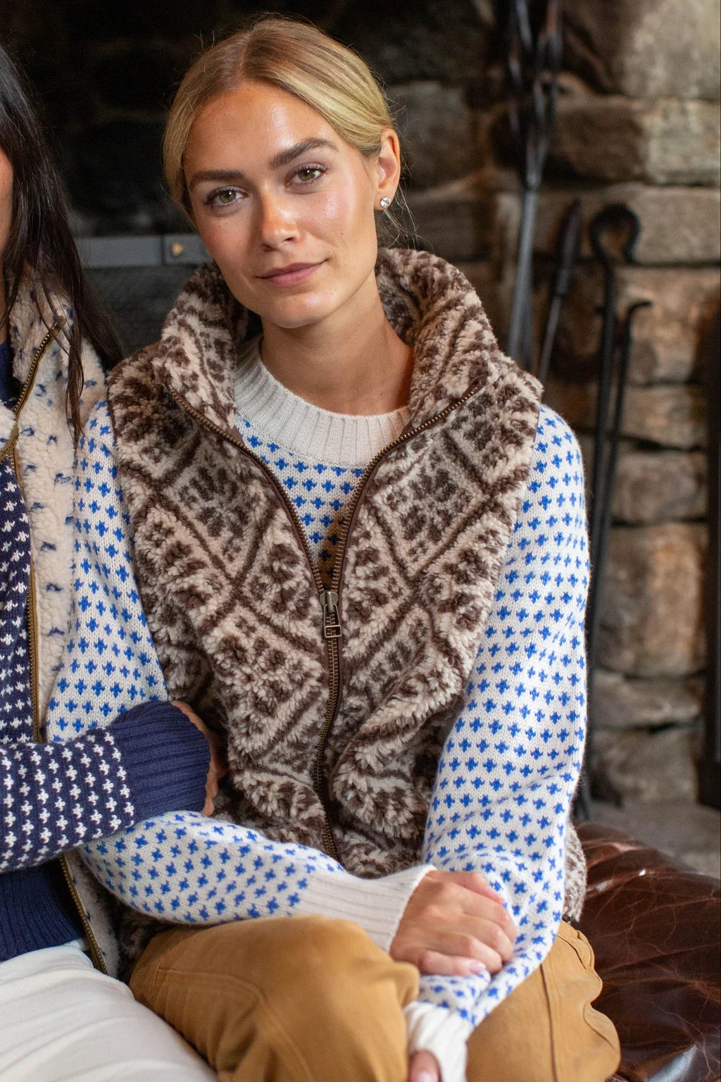 The Lodge Sweater In Ivory/Blue Birdseye