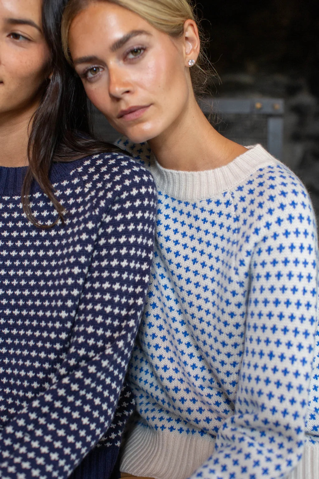 The Lodge Sweater In Ivory/Blue Birdseye
