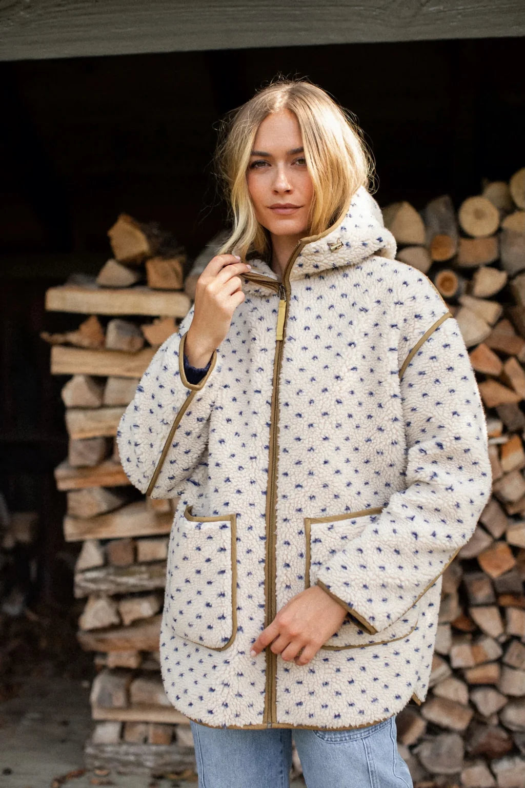 Hooded Sherpa Jacket In Ivory/Blue Birdseye