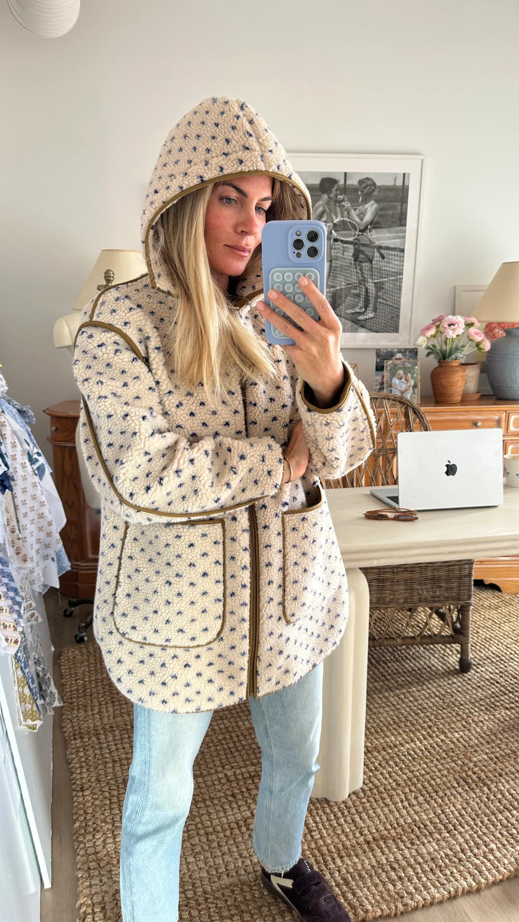 Hooded Sherpa Jacket In Ivory/Blue Birdseye