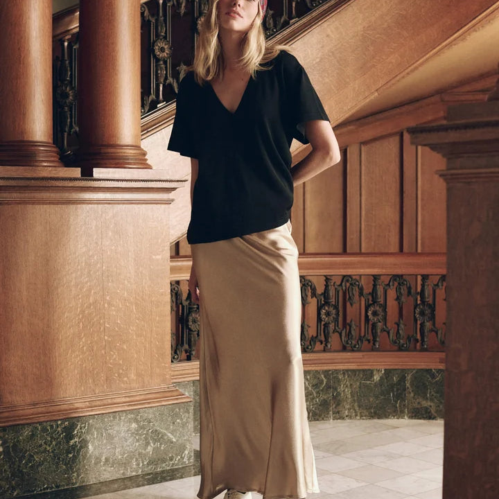 The Elastic Bias Skirt.