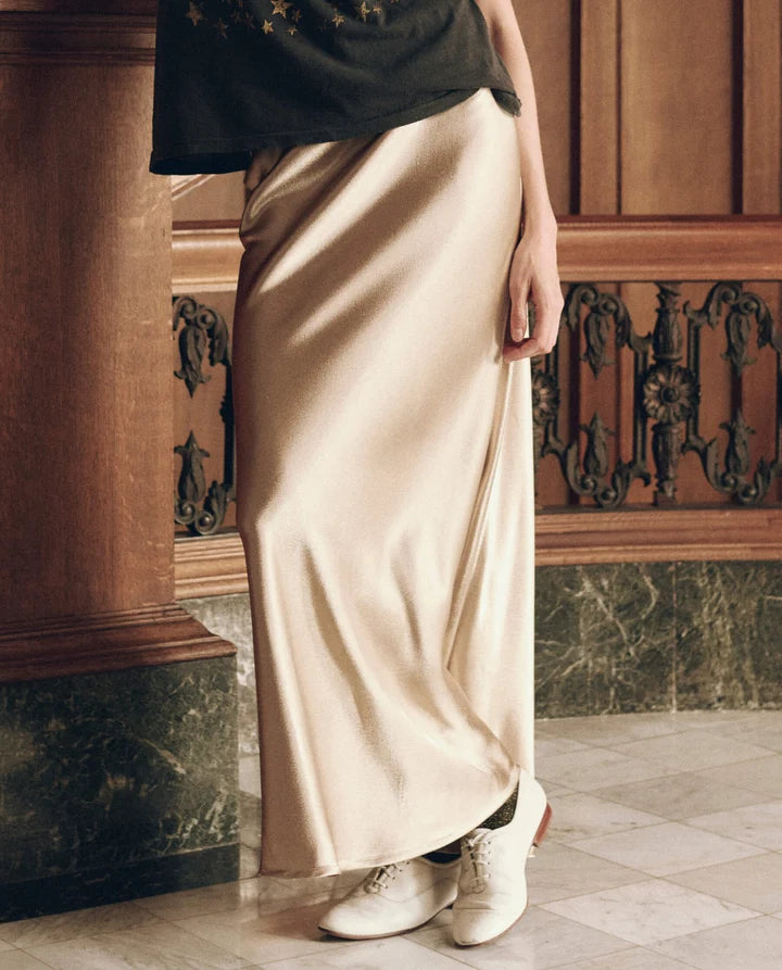 The Elastic Bias Skirt.
